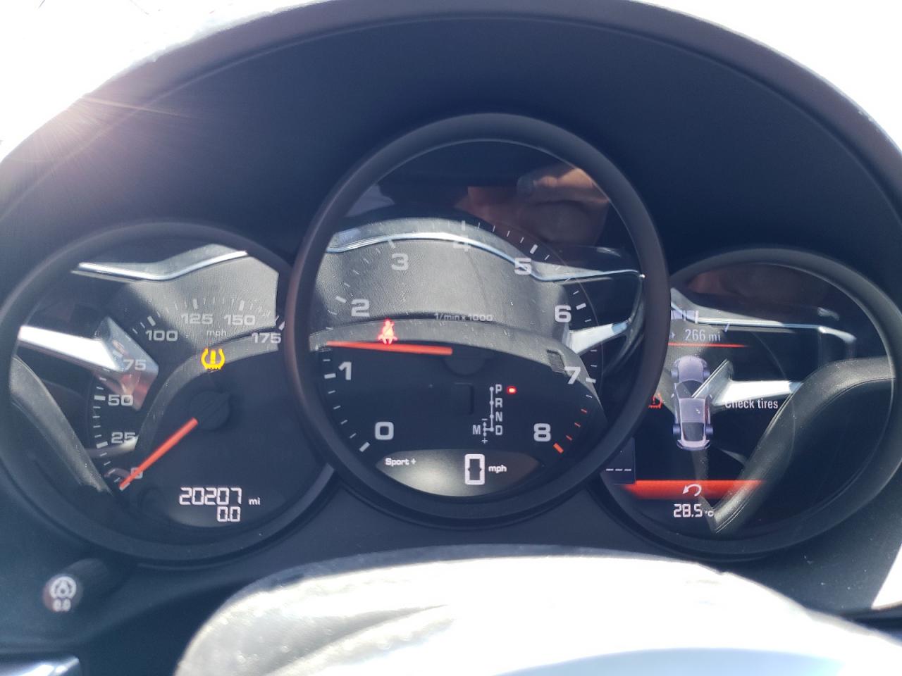 WP0AA2A8XNS255297 2022 Porsche Cayman Base