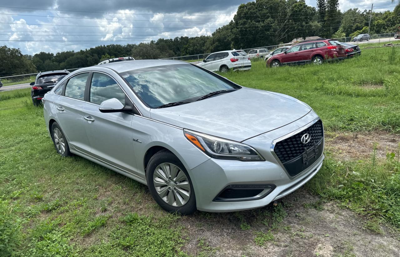 2016 Hyundai Sonata Hybrid vin: KMHE24L19GA008688