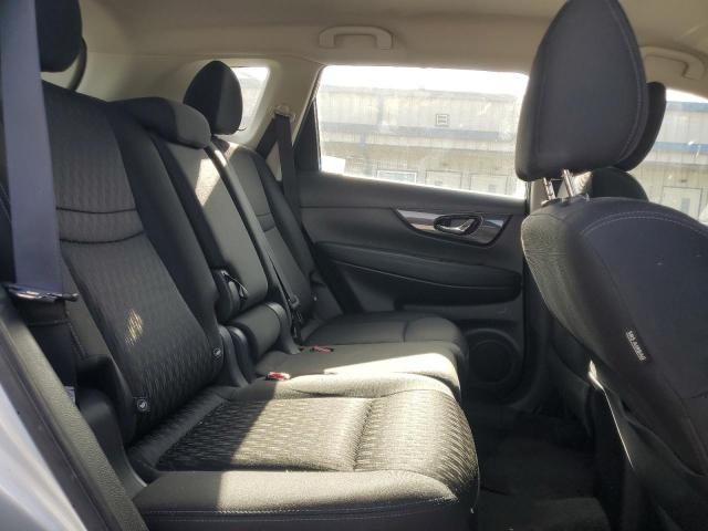 2018 Nissan Rogue S VIN: KNMAT2MV9JP514581 Lot: 62743324