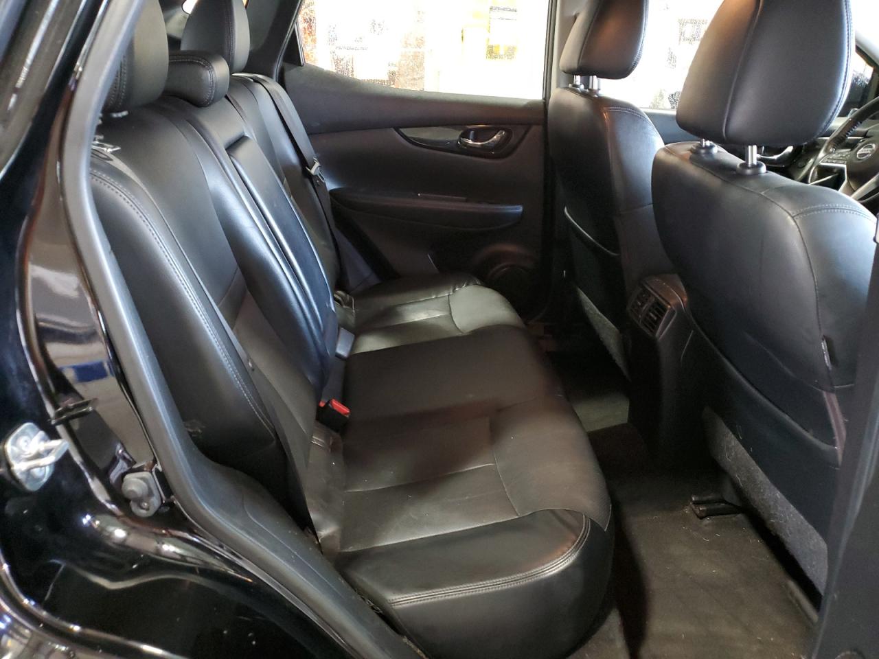 JN1BJ1CR6KW324210 2019 Nissan Rogue Sport S