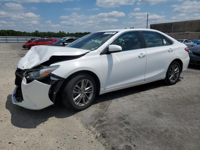 VIN 4T1BF1FK1FU972208 2015 Toyota Camry, LE no.1