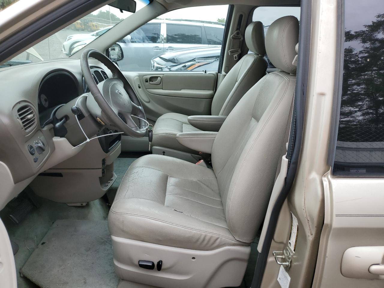 2D4GP44L95R221795 2005 Dodge Grand Caravan Sxt