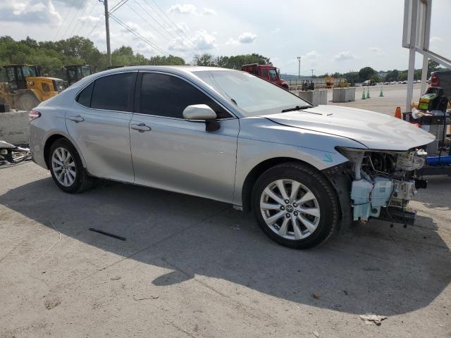 VIN 4T1B11HKXJU542195 2018 Toyota Camry, L no.4