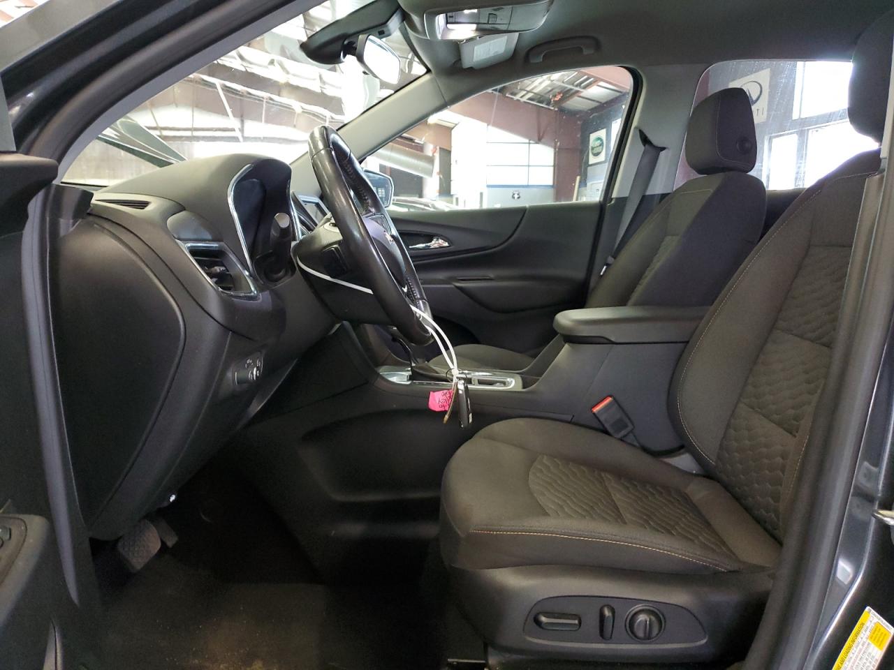 2GNAXJEV9L6108517 2020 Chevrolet Equinox Lt