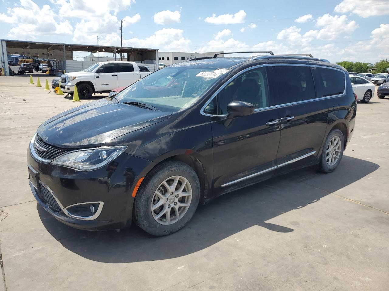 2020 Chrysler Pacifica Touring L vin: 2C4RC1BG2LR215582