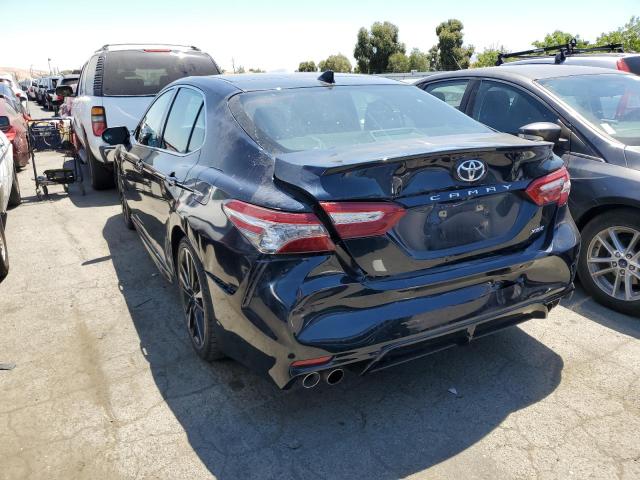 VIN 4T1B61HK2JU626089 2018 Toyota Camry, Xse no.2