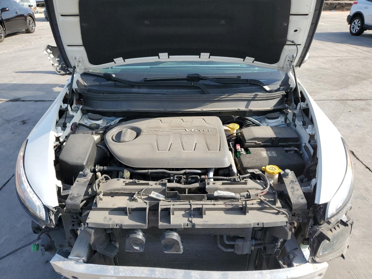 1C4PJMCS2HW515705 2017 Jeep Cherokee Latitude