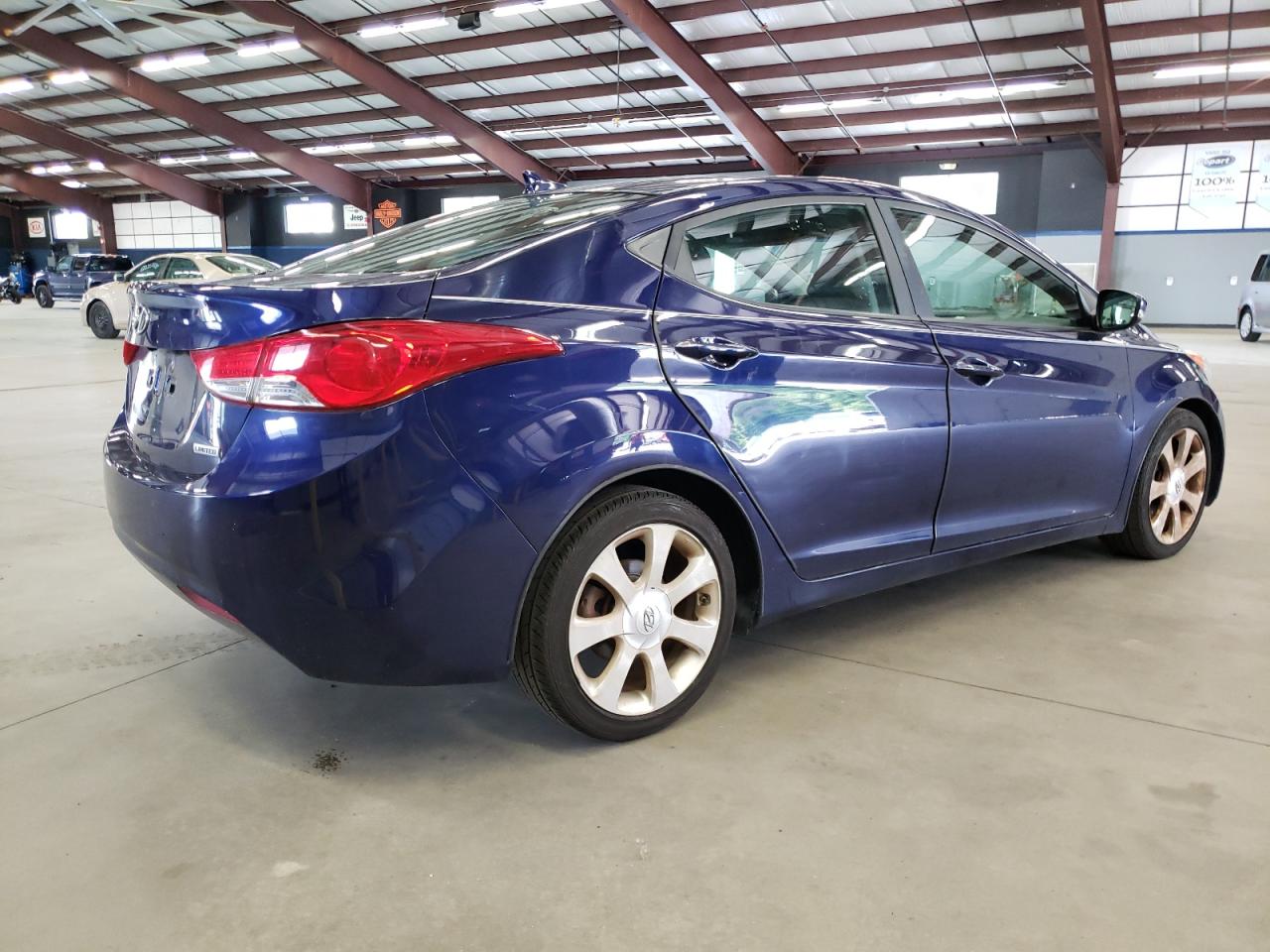 2012 Hyundai Elantra Gls vin: 5NPDH4AE8CH128683