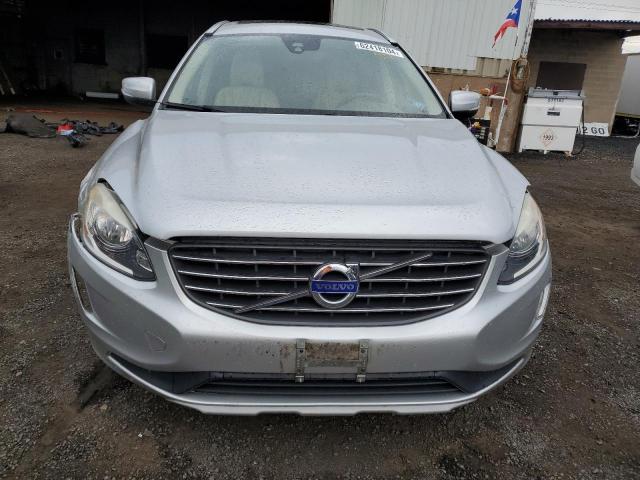 2017 VOLVO XC60 T6 IN - YV449MRU5H2018690