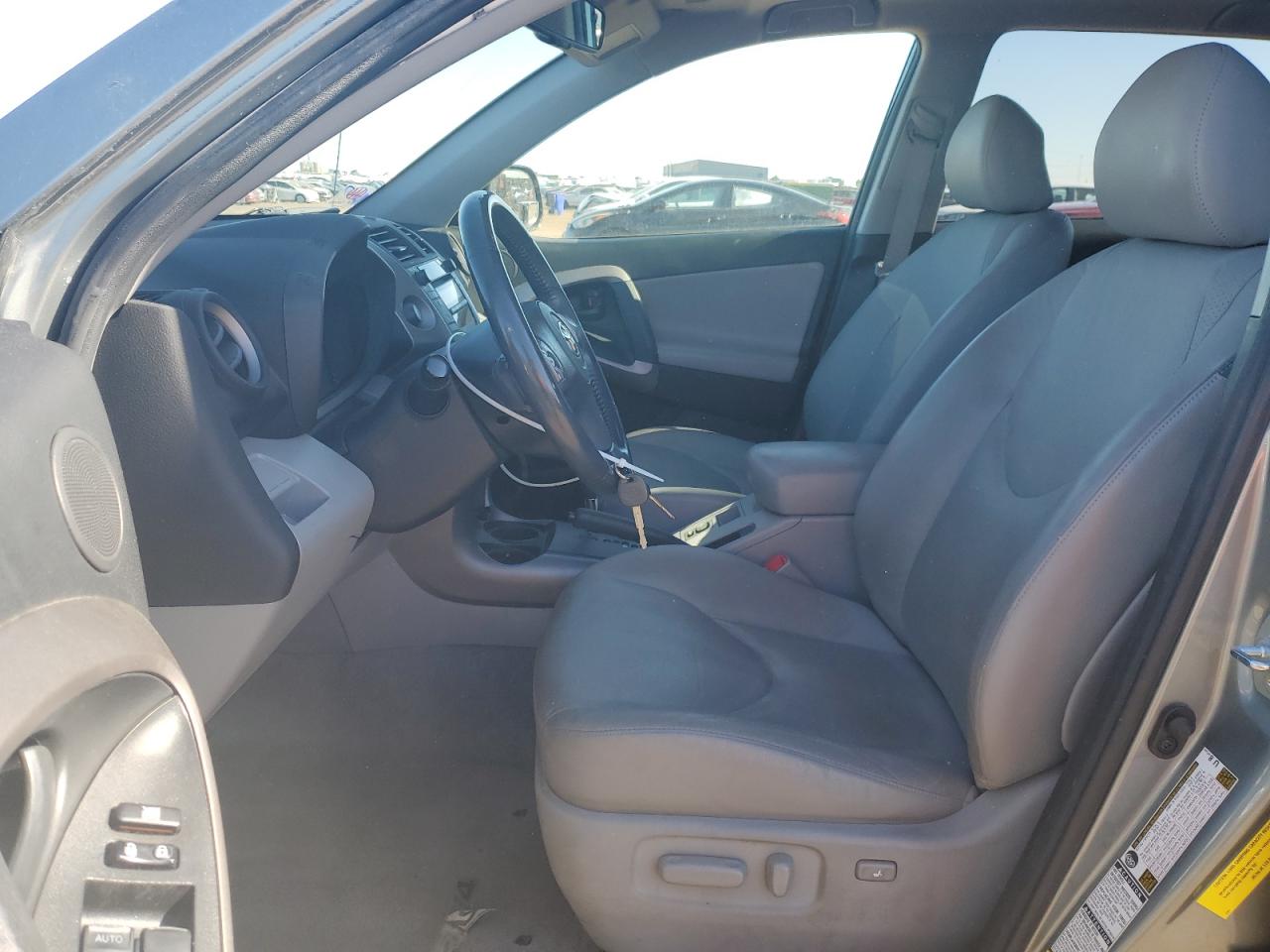 JTMBK31V686047072 2008 Toyota Rav4 Limited