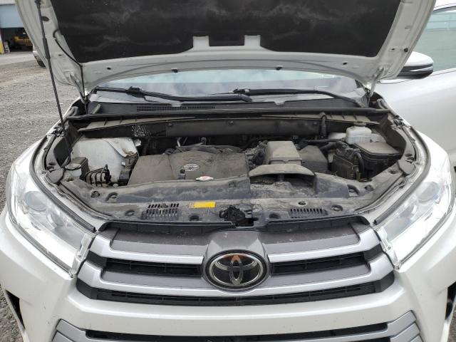 VIN 5TDBZRFH1KS944888 2019 Toyota Highlander, LE no.12