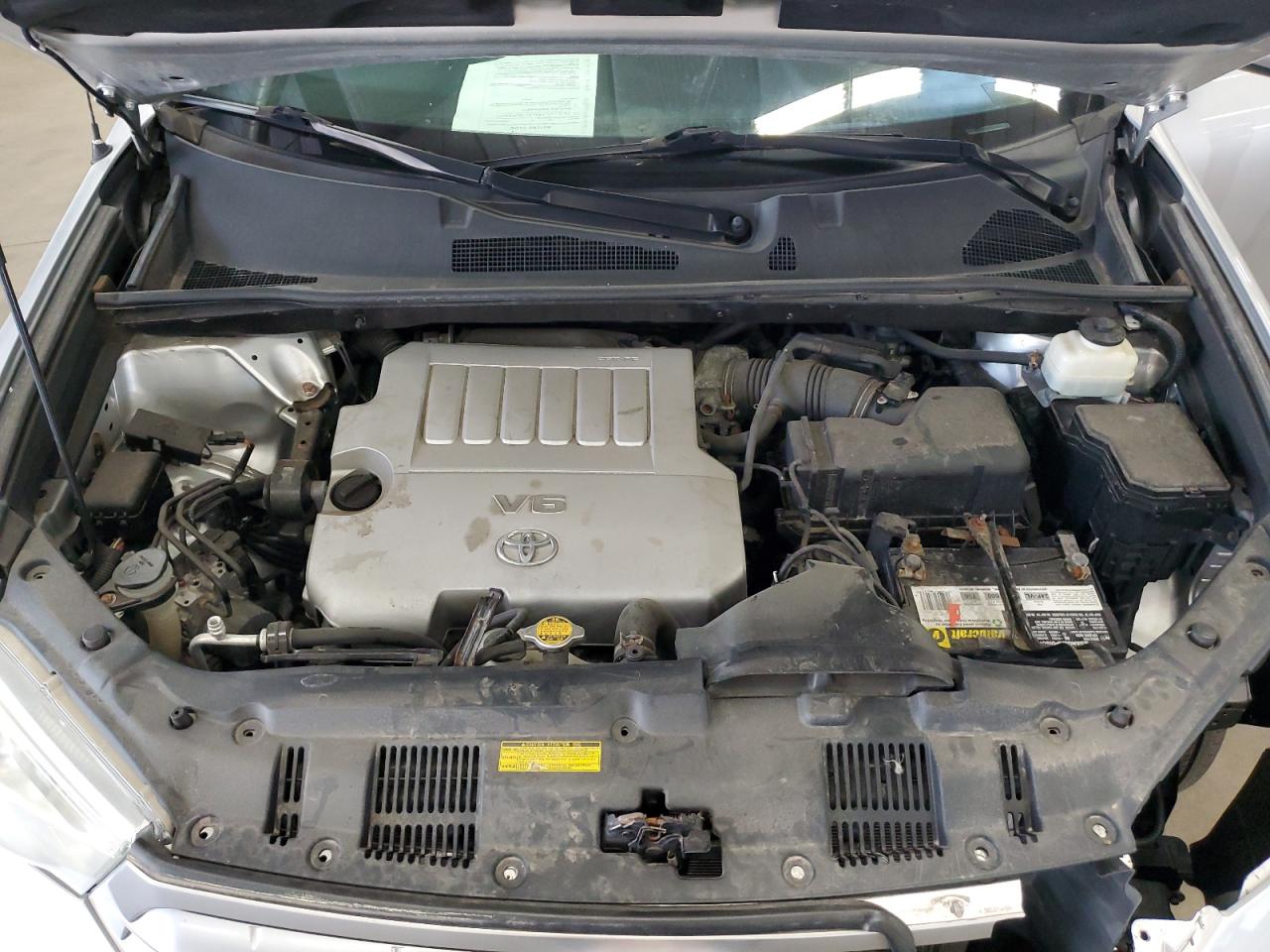 5TDBK3EH8BS077587 2011 Toyota Highlander Base