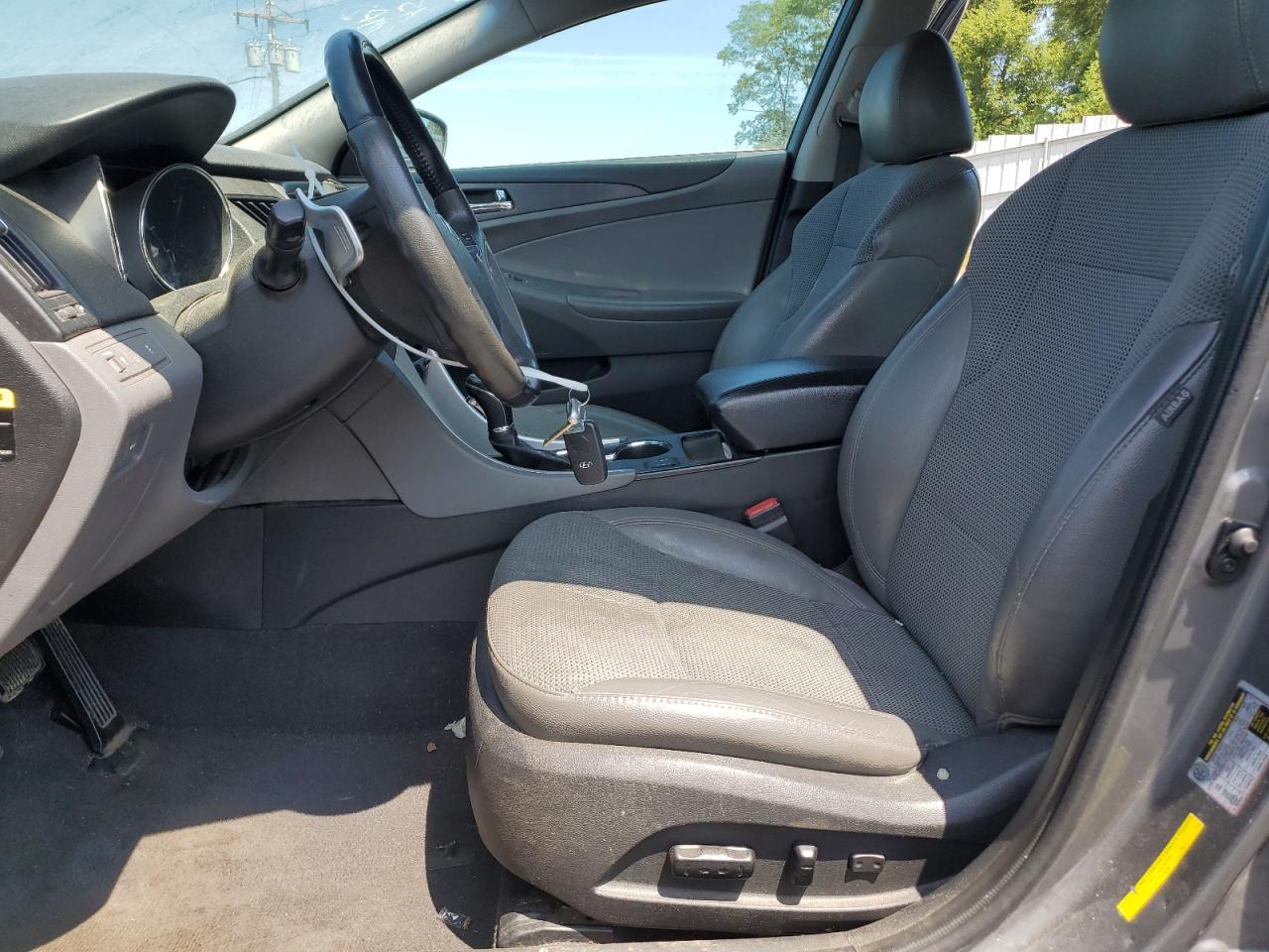 5NPEC4AC2DH762056 2013 Hyundai Sonata Se