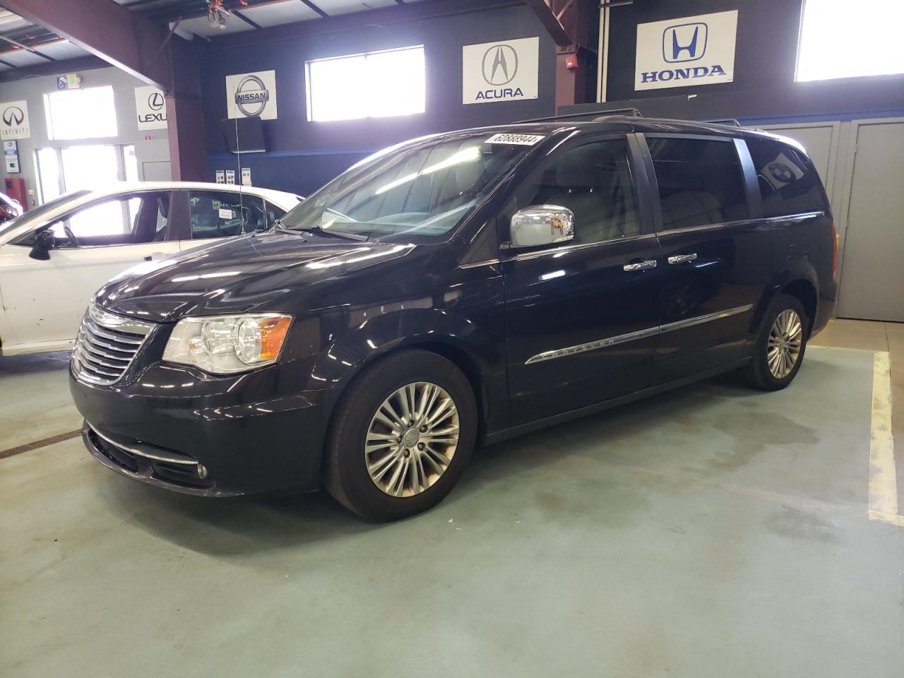 2015 Chrysler Town & Country Touring L vin: 2C4RC1CG1FR656073