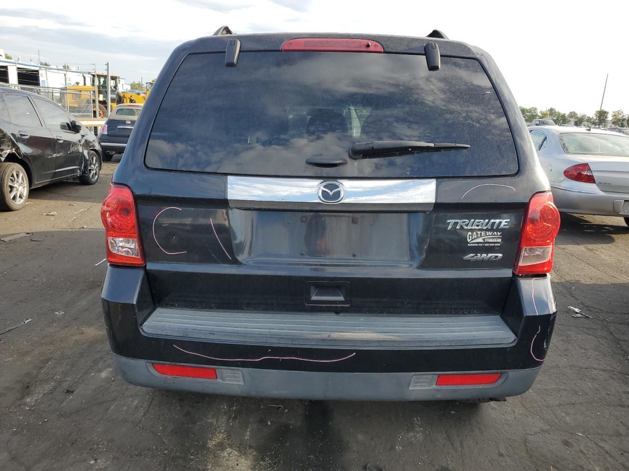 4F2CY9C72BKM05836 2011 Mazda Tribute I