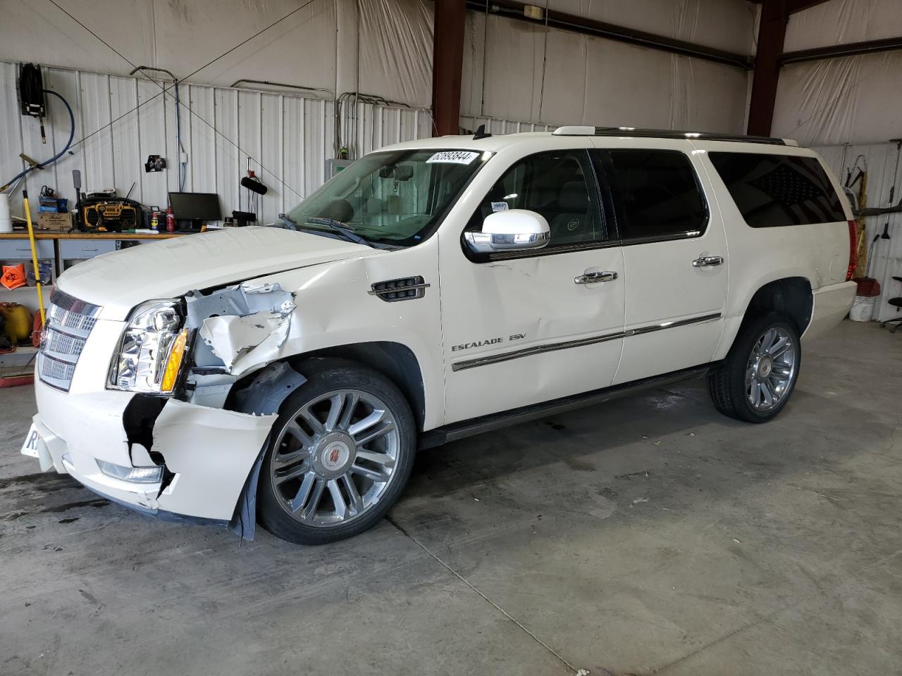CADILLAC ESCALADE ESV PLATINUM