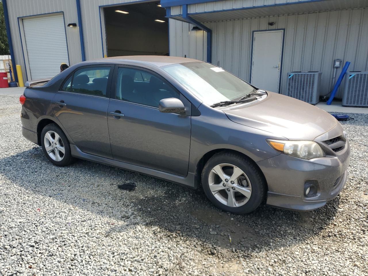 5YFBU4EE3DP195306 2013 Toyota Corolla Base