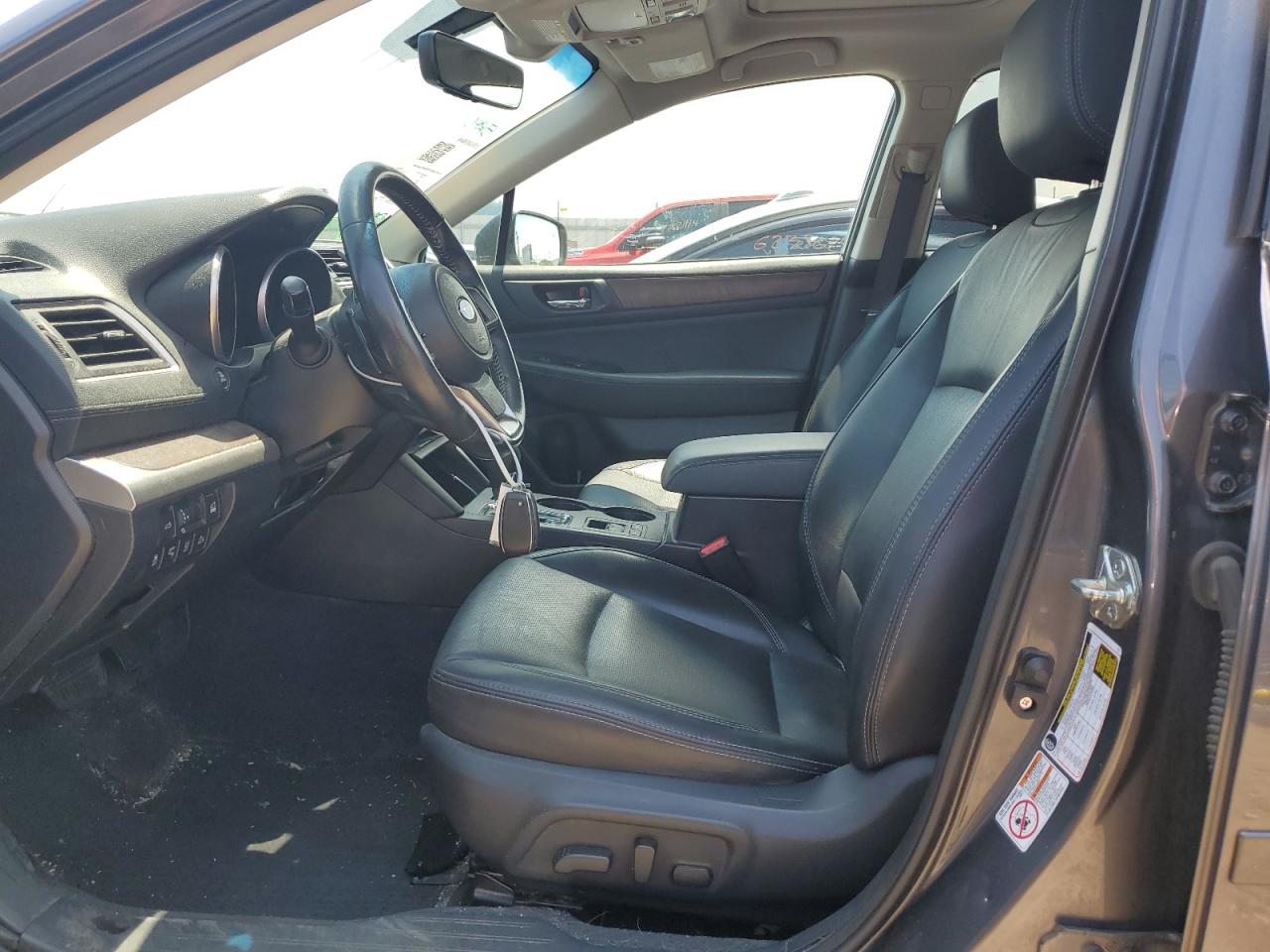 4S4BSANC3J3235161 2018 Subaru Outback 2.5I Limited