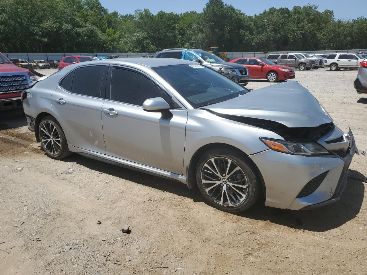 2019 Toyota Camry L vin: 4T1B11HK5KU829820