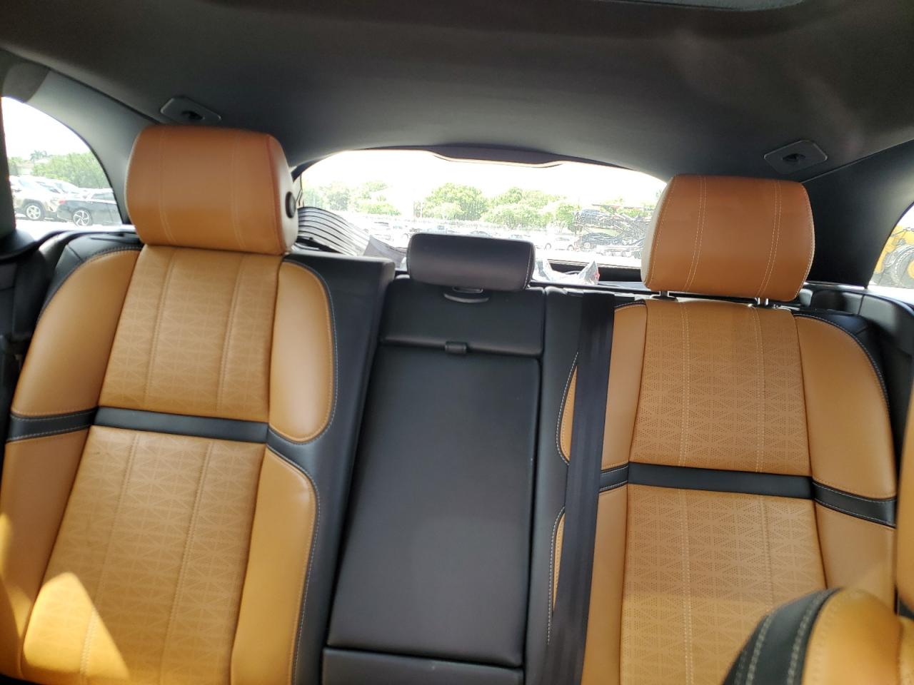 SALYL2EX0KA209370 2019 Land Rover Range Rover Velar R-Dynamic Se