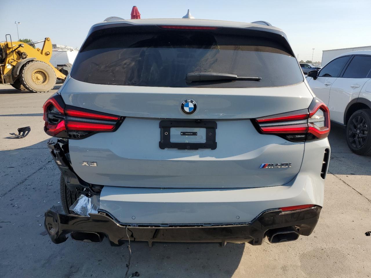 5UX83DP08R9V73470 2024 BMW X3 M40I