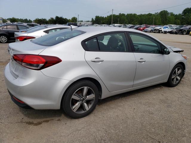 VIN 3KPFL4A7XJE248124 2018 KIA Forte, LX no.3