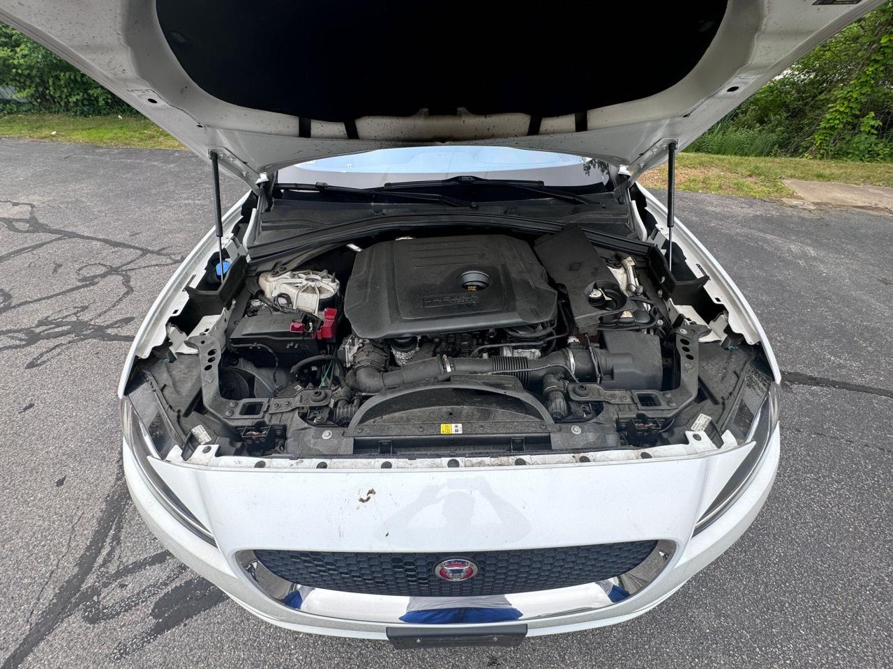 SADCJ2FN5JA260760 2018 Jaguar F-Pace Premium