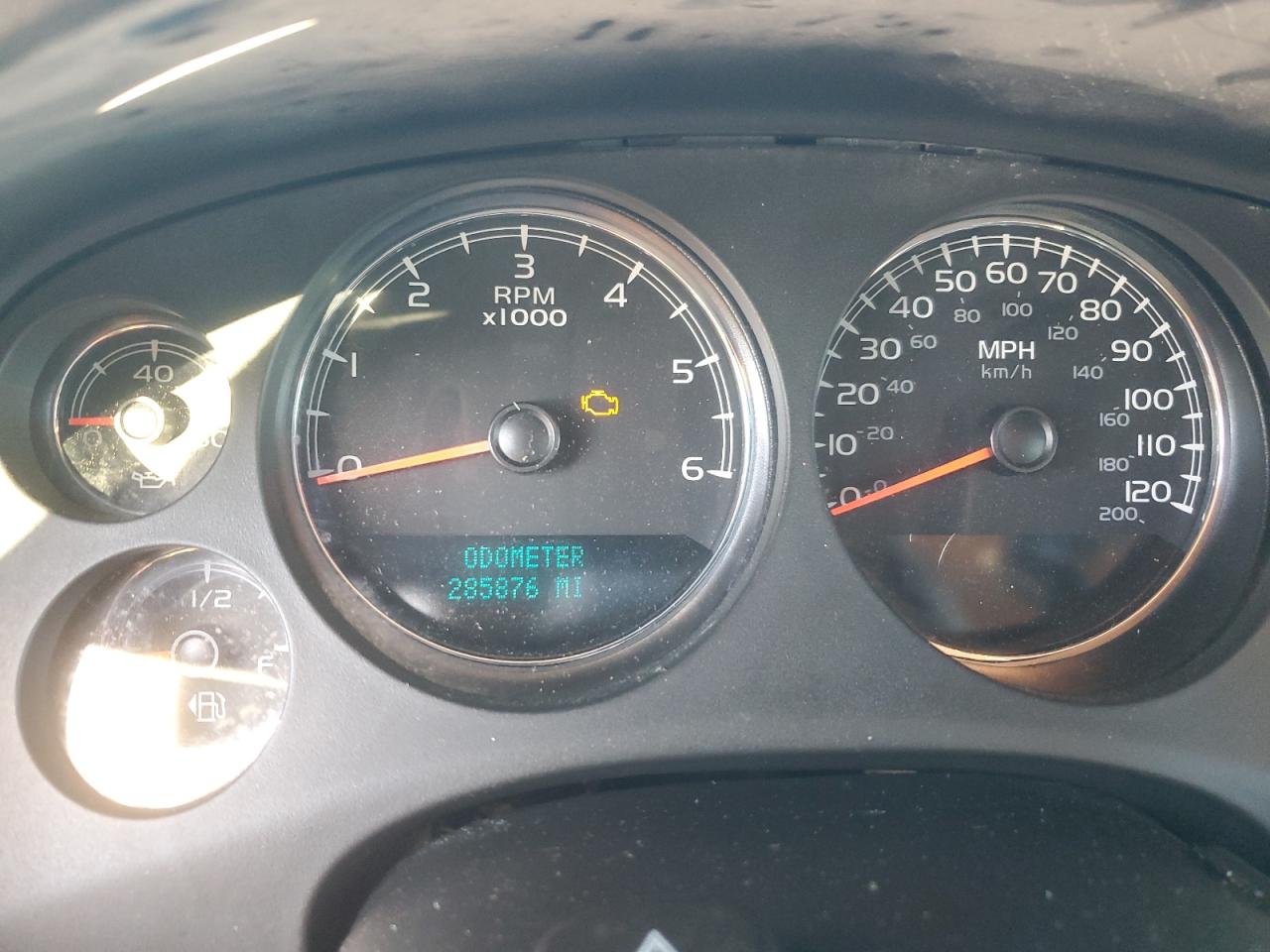 1GNSCBE01BR149995 2011 Chevrolet Tahoe C1500 Lt