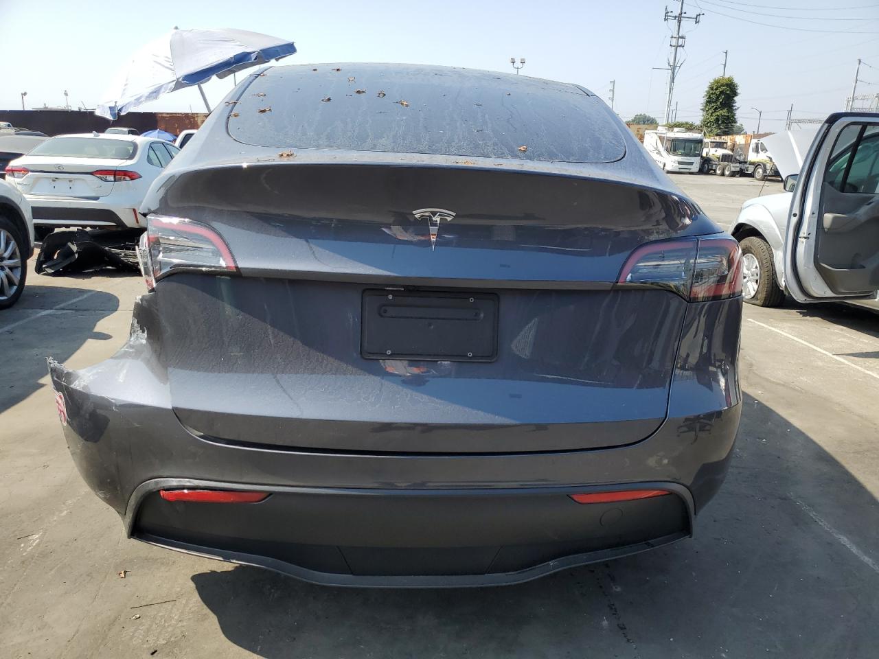 7SAYGDED8PF947528 2023 Tesla Model Y