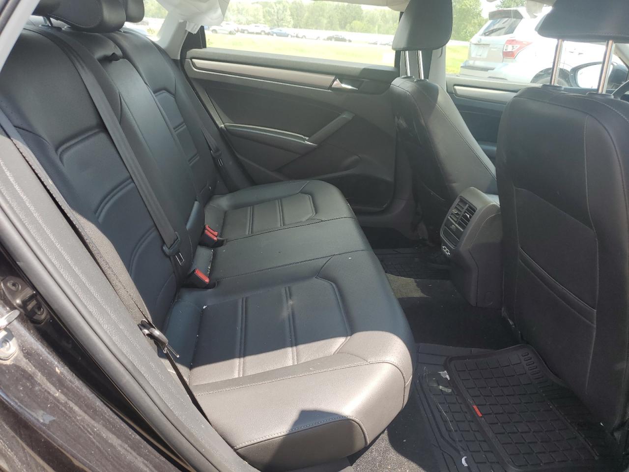 1VWSA7A36NC000434 2022 Volkswagen Passat Se