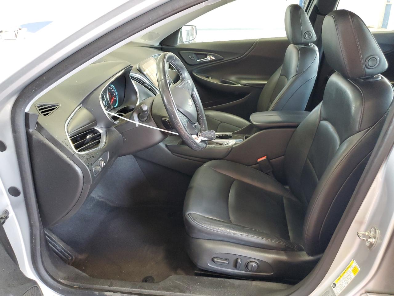 1G1ZD5ST6JF112423 2018 Chevrolet Malibu Lt