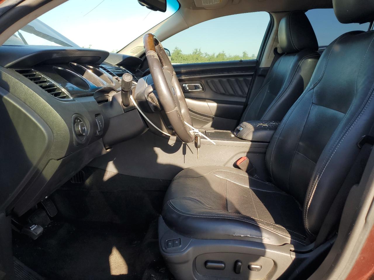 1FAHP2FW5CG102045 2012 Ford Taurus Limited