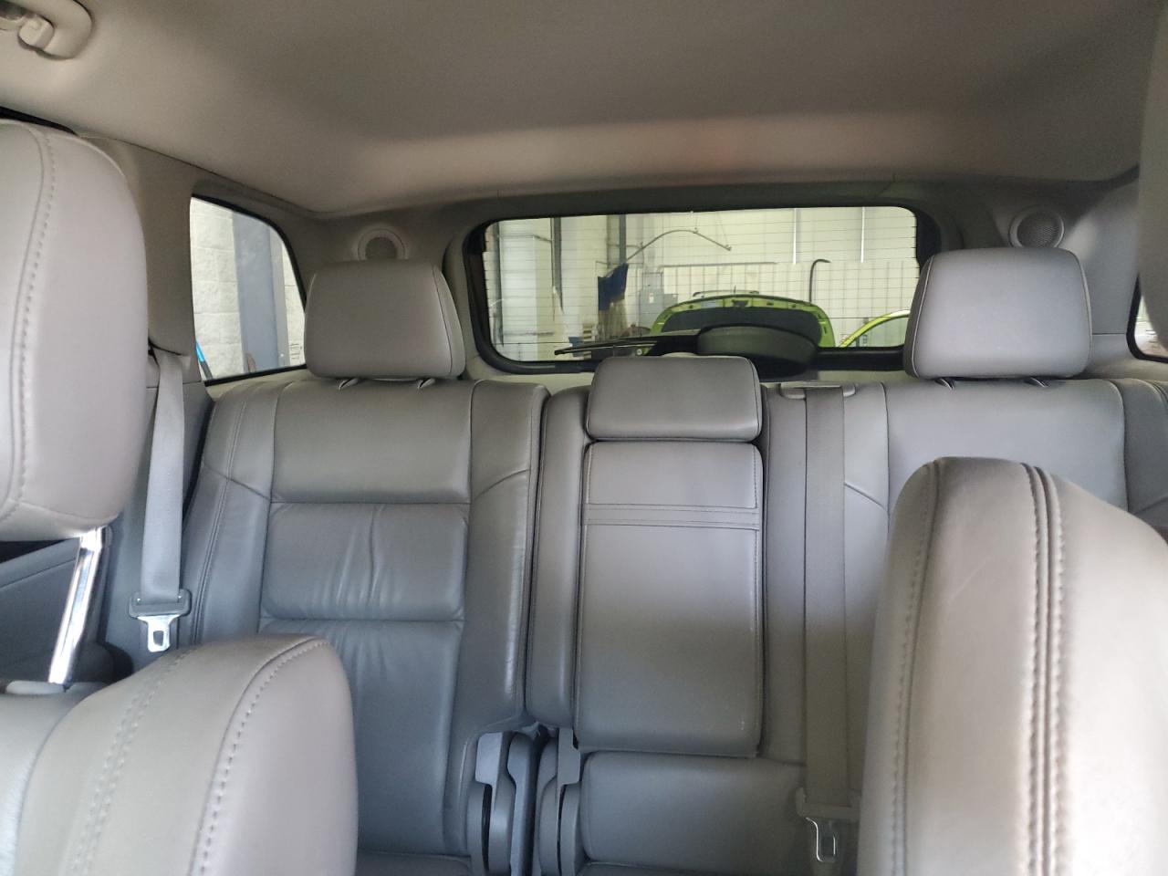 1J4RR4GG1BC701293 2011 Jeep Grand Cherokee Laredo