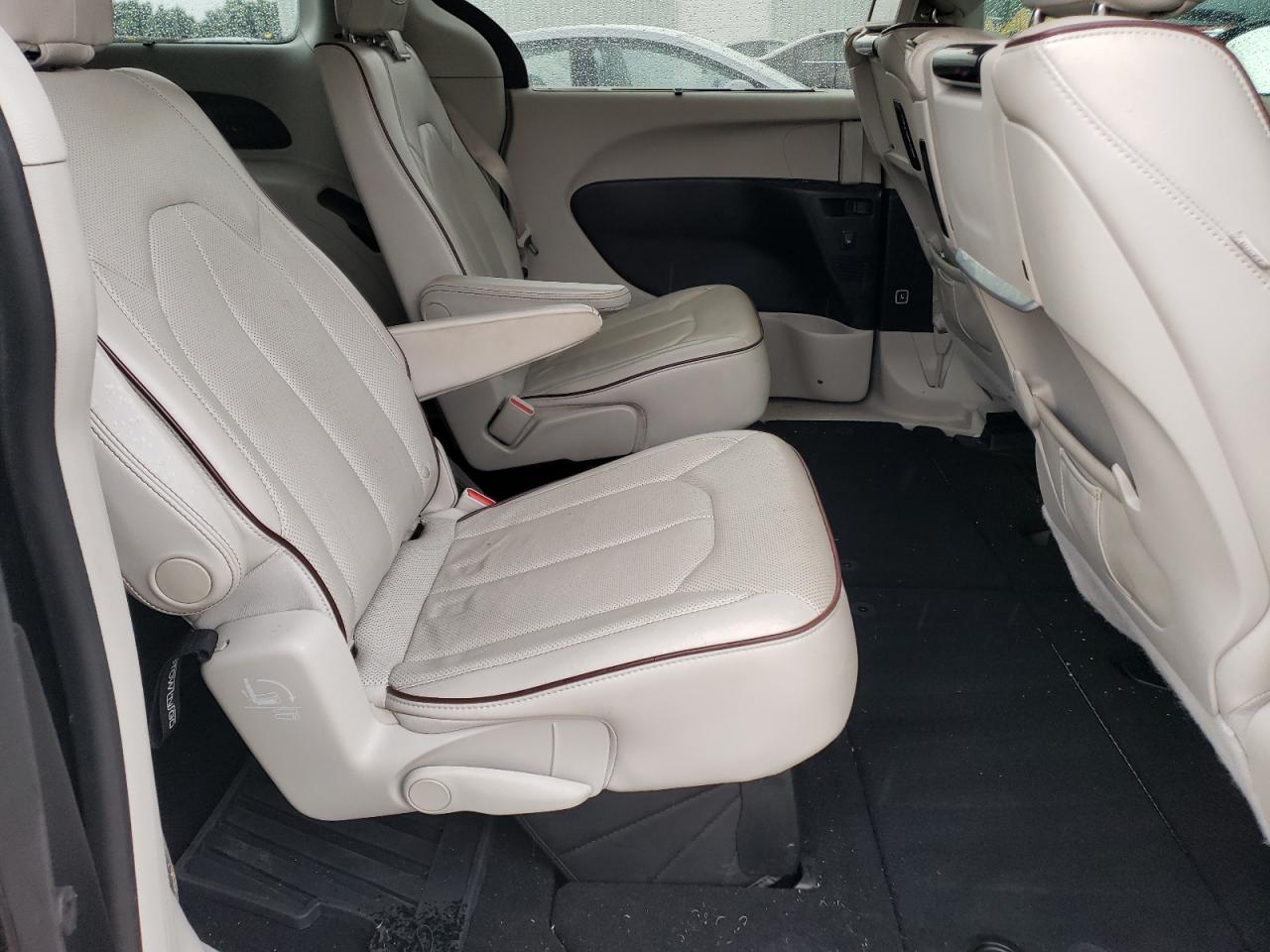 2C4RC1GG3HR747827 2017 Chrysler Pacifica Limited