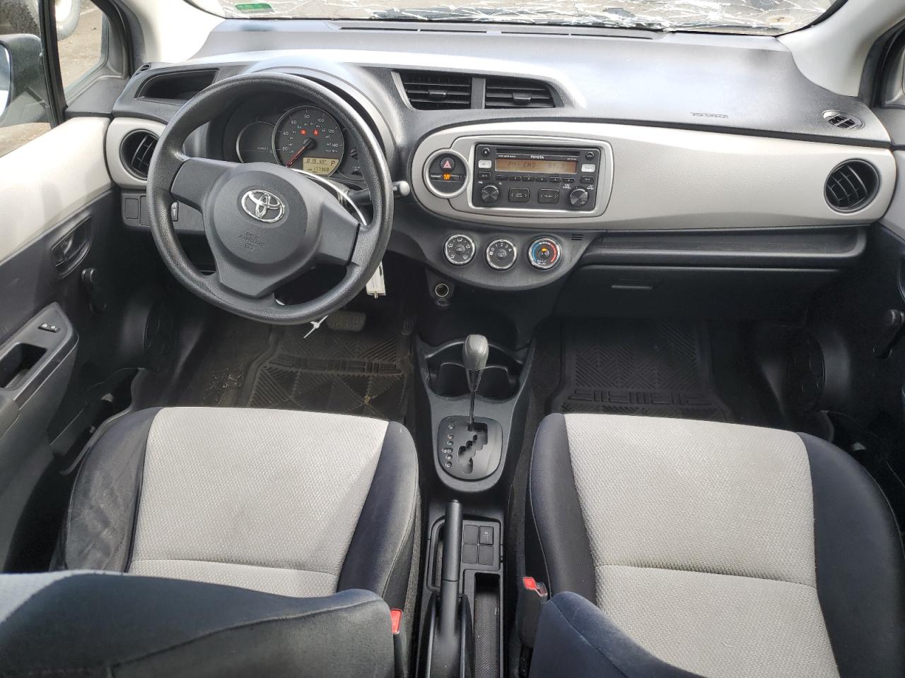 JTDKTUD32CD502288 2012 Toyota Yaris