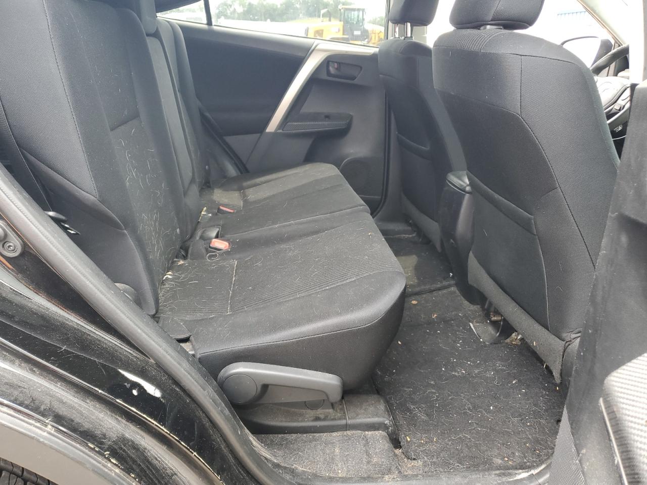 2T3BFREV9FW287794 2015 Toyota Rav4 Le