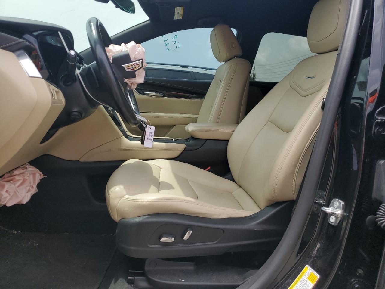 1GYKNARSXJZ240121 2018 Cadillac Xt5