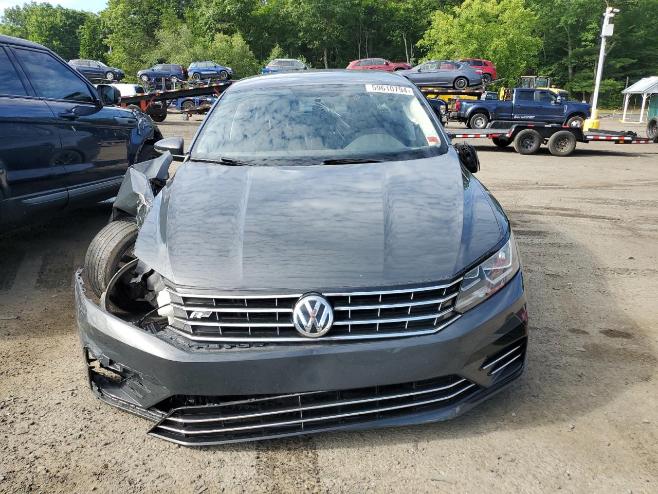 2018 Volkswagen Passat S vin: 1VWAA7A39JC018223