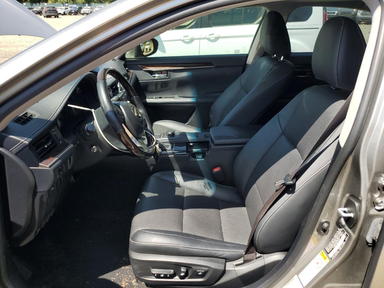 JTHBW1GG5G2105551 2016 Lexus Es 300H