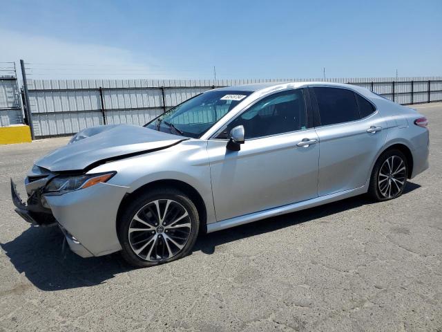 VIN 4T1B11HK0JU644542 2018 Toyota Camry, L no.1