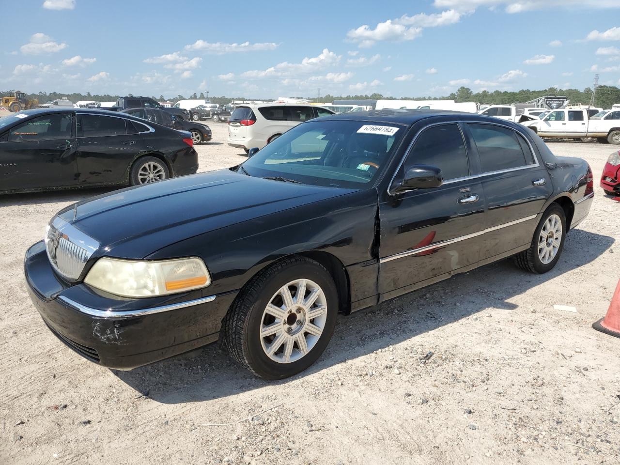2lnbl8cvxbx764508 2LNBL8CVXBX764508 2011 Lincoln Town Car Signature Limited