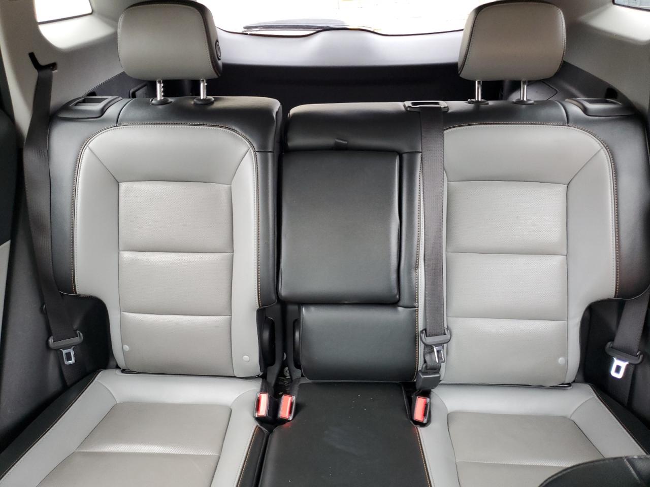 3GKALVEX8JL415221 2018 GMC Terrain Slt