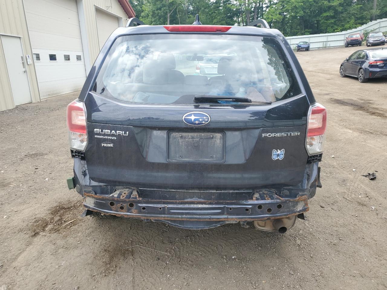 JF2SJABC8JH425859 2018 Subaru Forester 2.5I