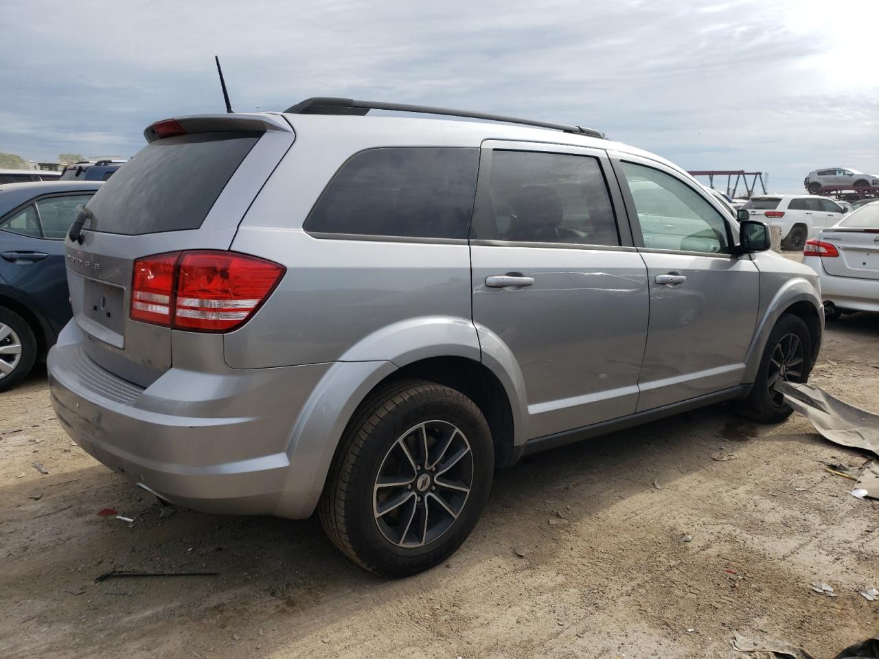 2018 Dodge Journey Se vin: 3C4PDCAB3JT520539