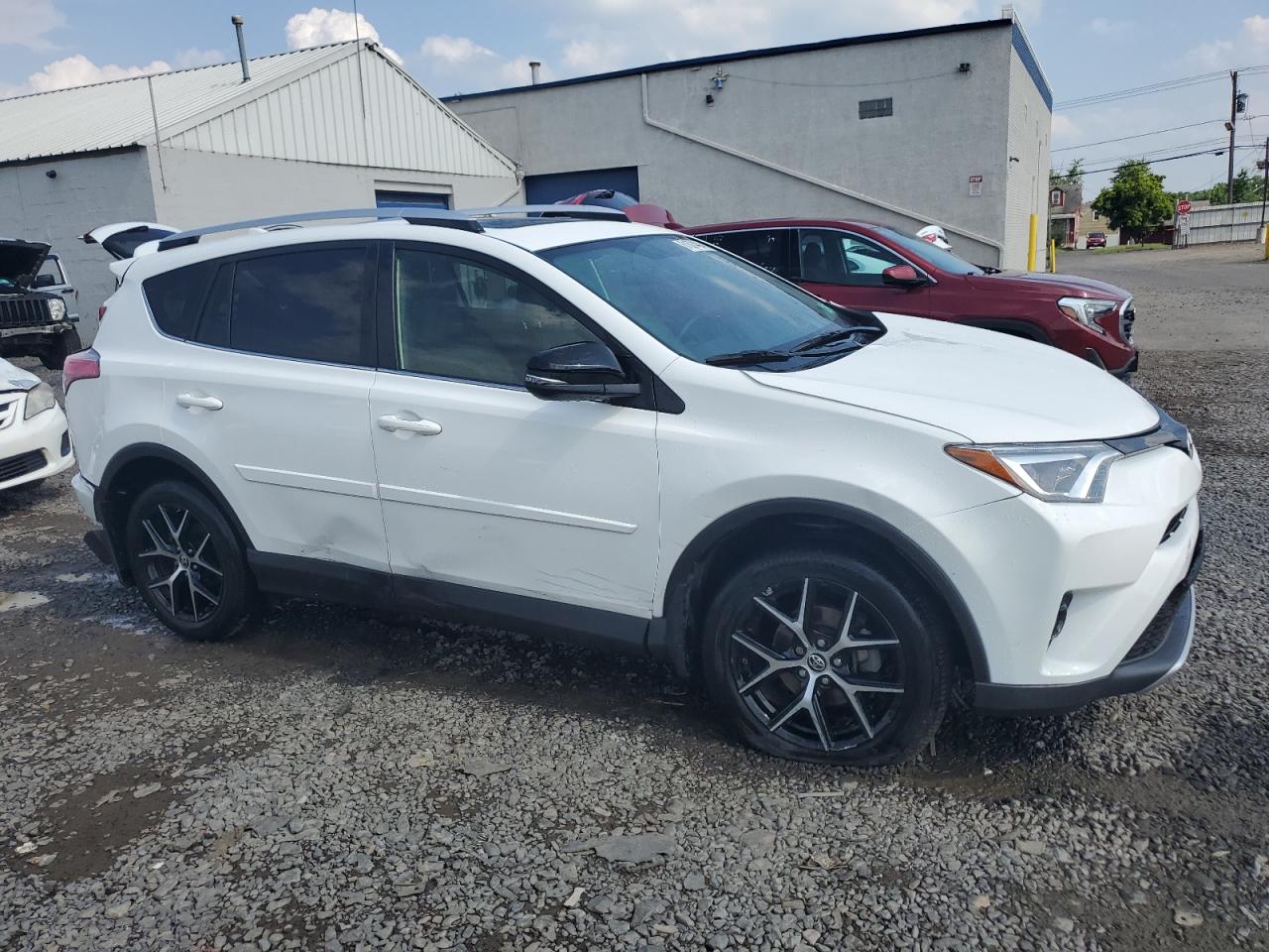 2016 Toyota Rav4 Se vin: JTMJFREV3GD188379