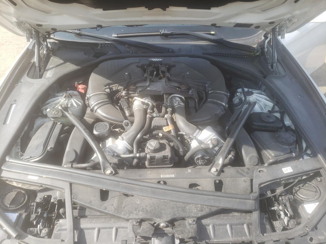 WBAFU9C54DDY70307 2013 BMW 550 Xi