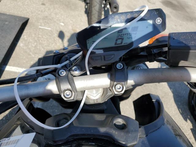 2016 YAMAHA FZ09 C JYARN33Y9GA002776