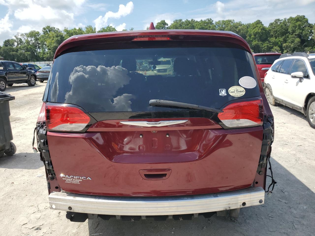 2C4RC1DG1HR508975 2017 Chrysler Pacifica Touring