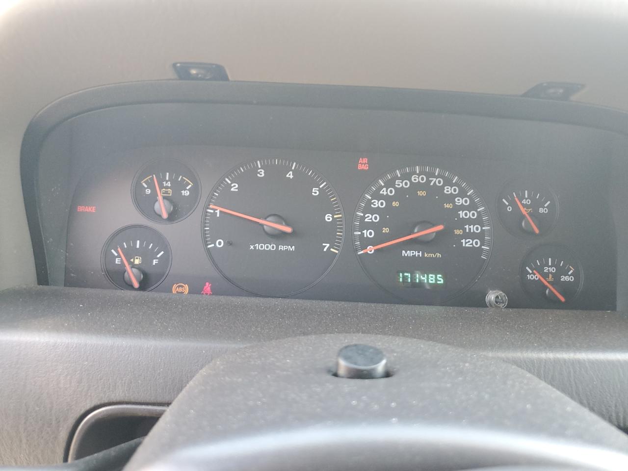 1J4GW48S81C639649 2001 Jeep Grand Cherokee Laredo