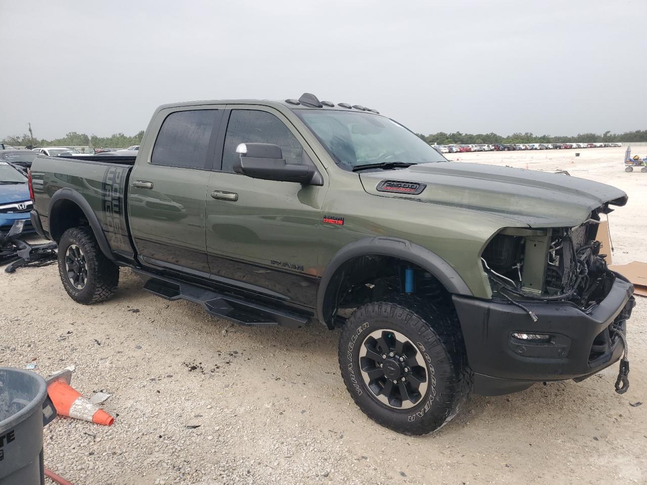 2022 Ram 2500 Powerwagon vin: 3C6TR5EJ0NG243853